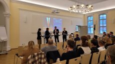 Podiumsdiskussion zu evidenzbasierter Politikberatung