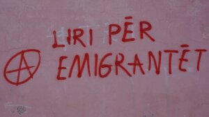 Graffiti im Hafen von Shëngjin